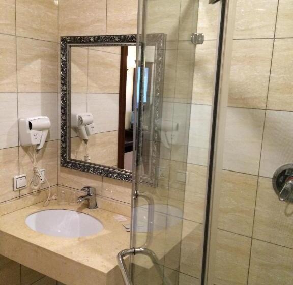 Отель Colosseum