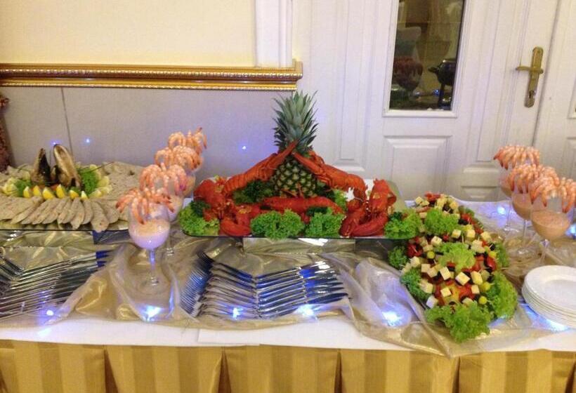 Отель Colosseum