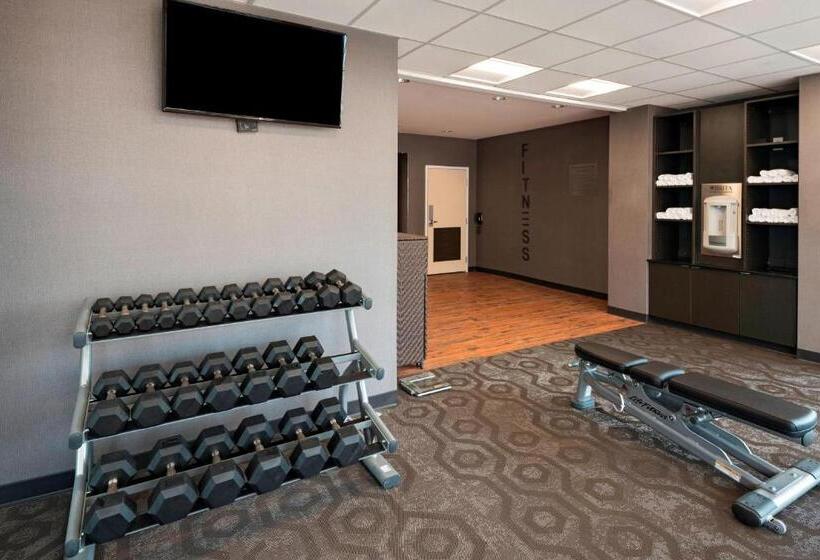 Hotel Fairfield Inn & Suites By Marriott Dublin