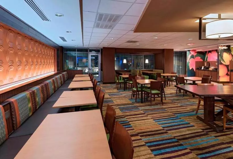 ホテル Fairfield Inn & Suites By Marriott Dublin