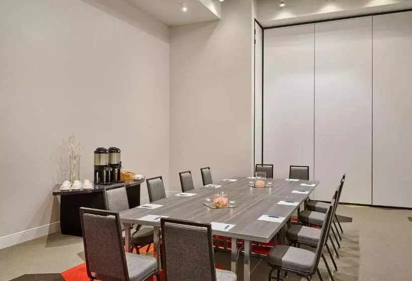ホテル Four Points By Sheraton Dallas Fort Worth Airport North