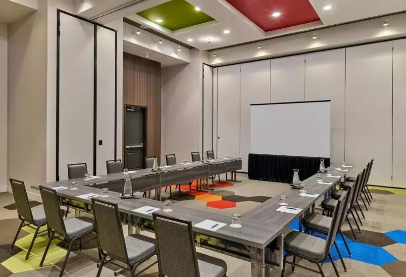 ホテル Four Points By Sheraton Dallas Fort Worth Airport North