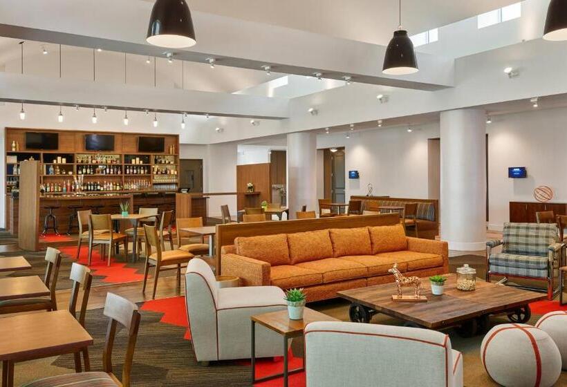 ホテル Four Points By Sheraton Dallas Fort Worth Airport North