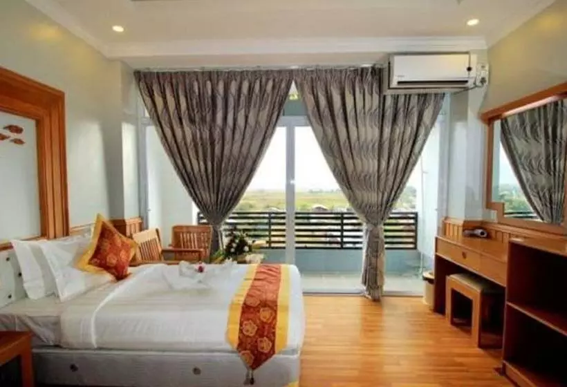 Hotelli Inle Cherry Queen