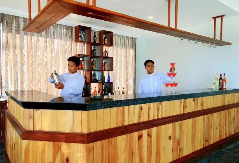 Hotelli Inle Cherry Queen