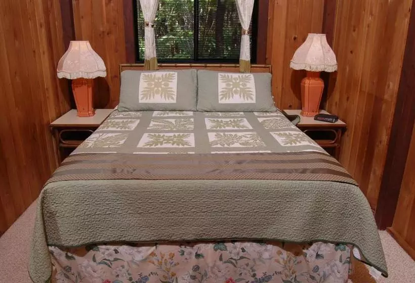 Hotelli Lava Lodge At Hale Kilauea
