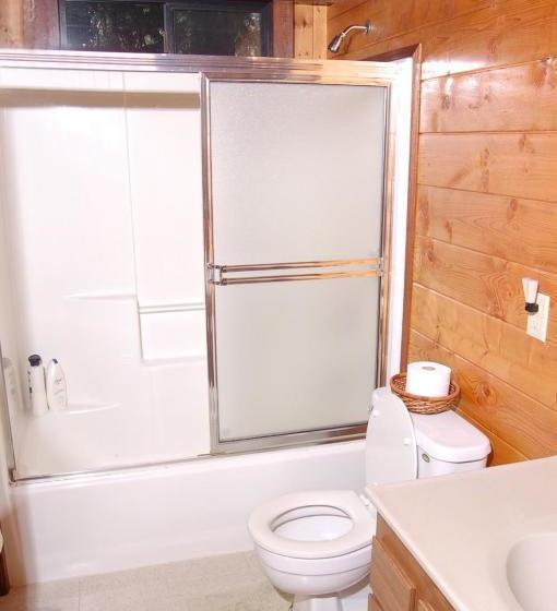 فندق Lava Lodge At Hale Kilauea