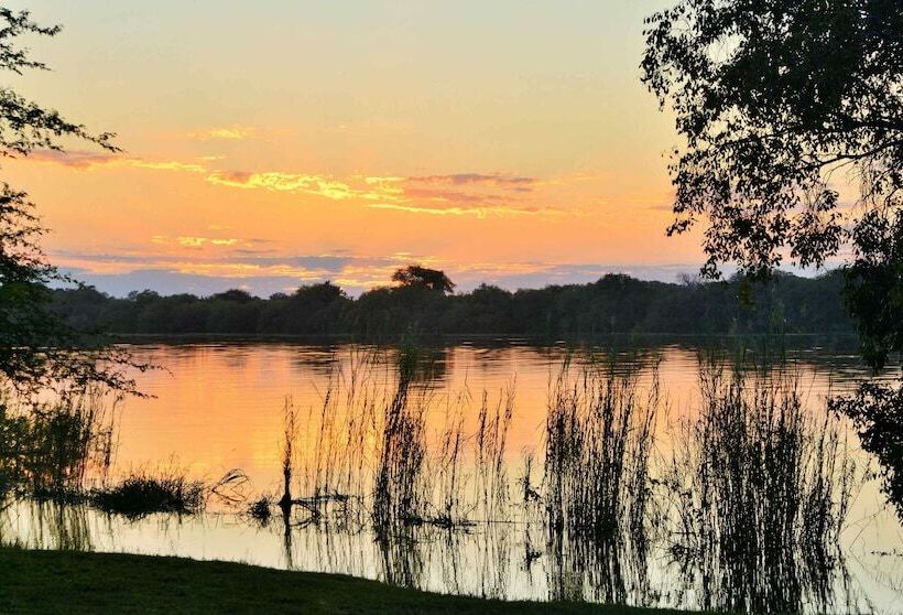 هتل River View Lodge