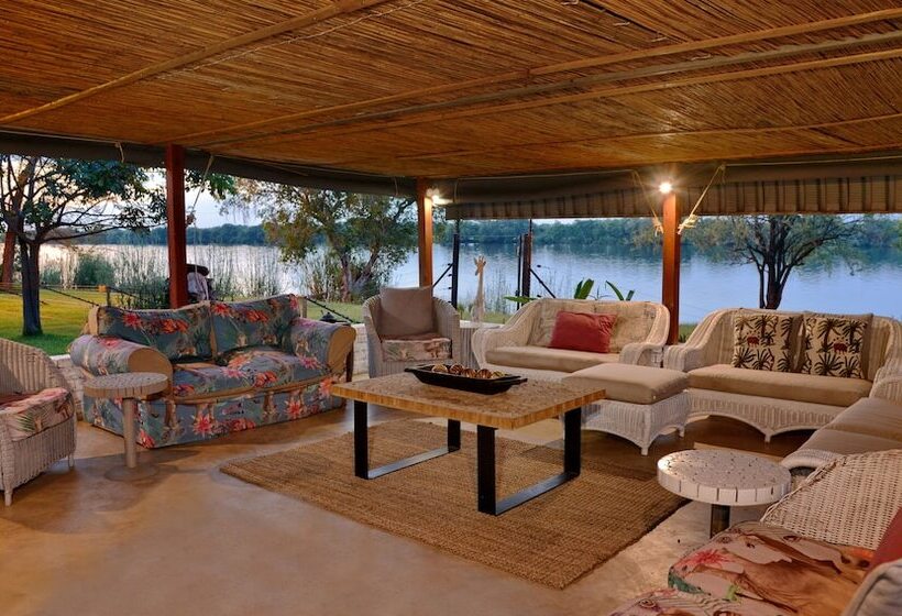 هتل River View Lodge