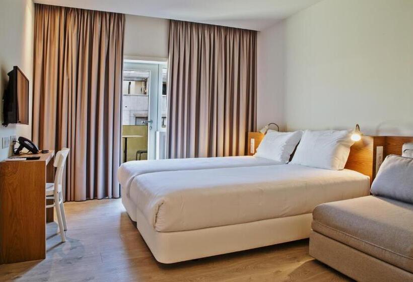 هتل Spot Family Suites