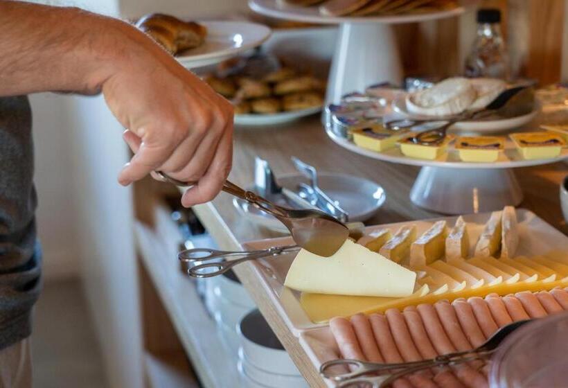 هتل Spot Family Suites