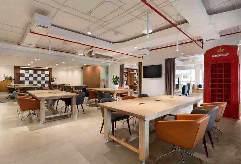 هتل Tryp By Wyndham Dubai