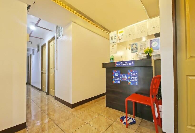 בית מלון כפרי Zen Rooms Makati City Hall