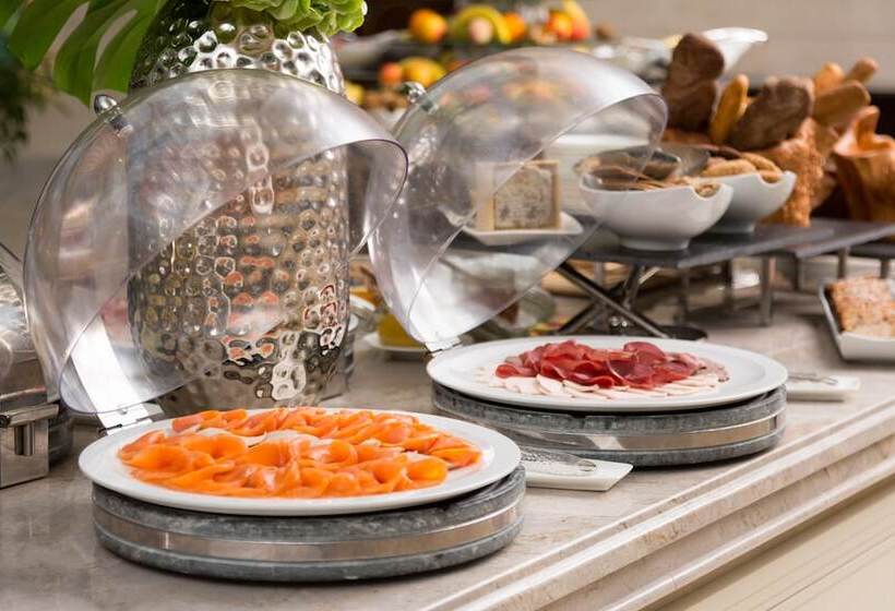 Lotte Hotel St.petersburg