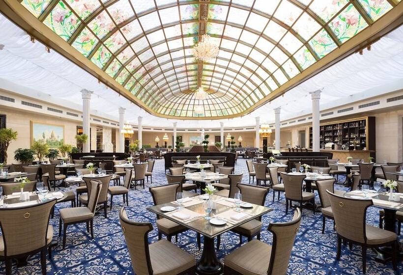 Lotte Hotel St.petersburg