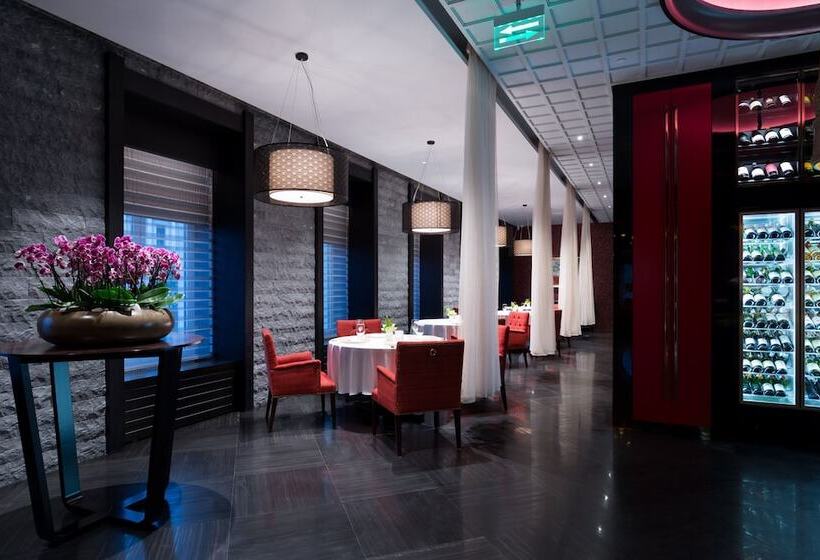 Lotte Hotel St.petersburg