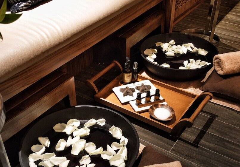 Lotte Hotel St.petersburg