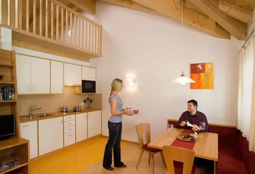 Aamiaismajoitus (B&B) Residence Garni Alpenstern