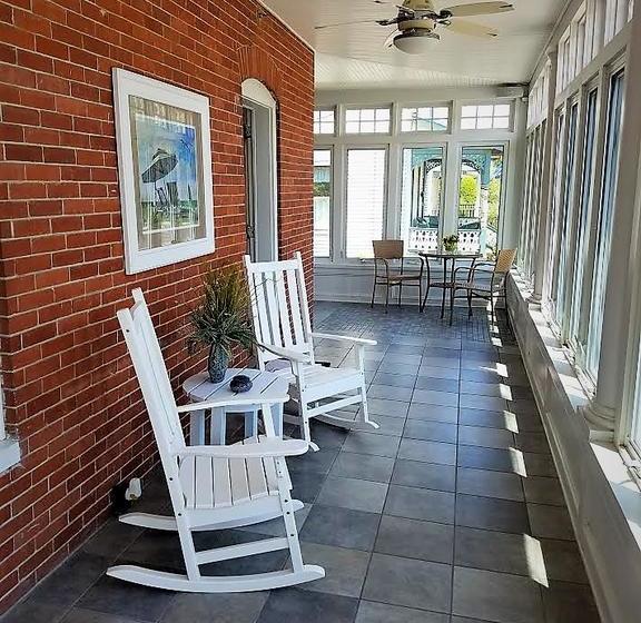 민박 The Savannah, Boutique Bnb & Spa