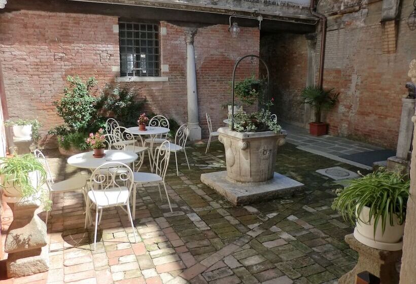 Hotel Ca Nobile Corner