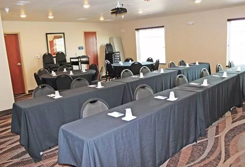 ホテル Cobblestone Inn & Suites   Lamoni