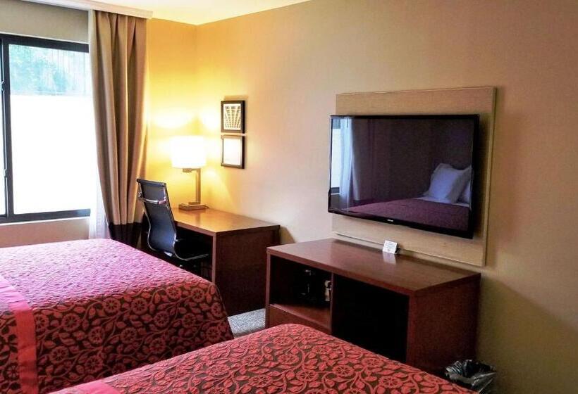 فندق Days Inn By Wyndham Brooklyn Marine Park