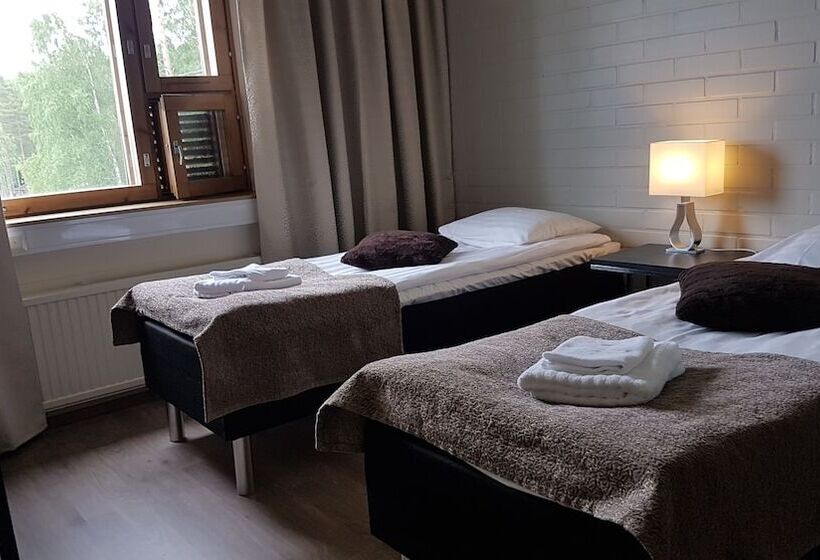 בית מלון כפרי Li Viikinhovi