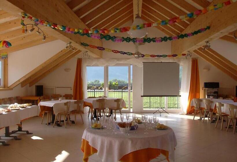 فندق Gasthaus Pension Flora