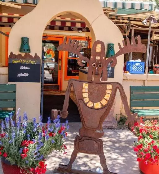 Hotelli Red Rock Inn Cottages