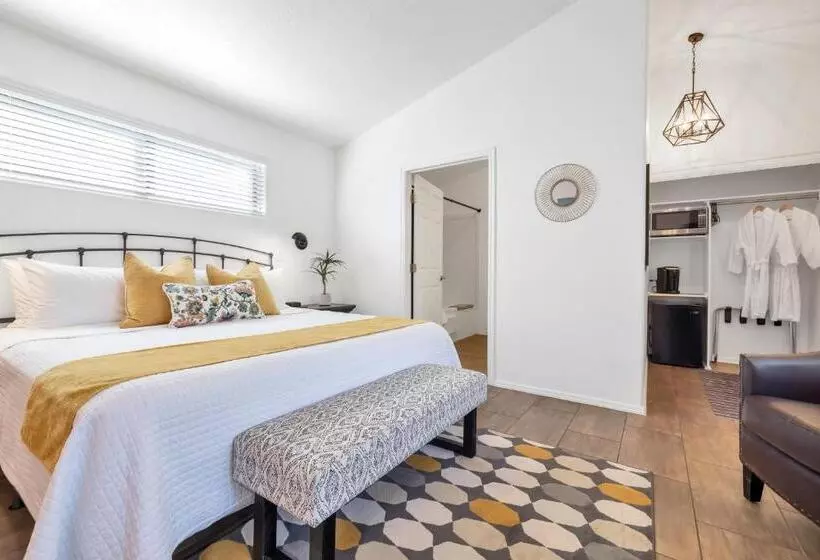 Hotelli Red Rock Inn Cottages