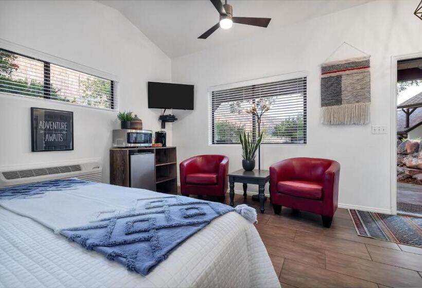 Hotelli Red Rock Inn Cottages