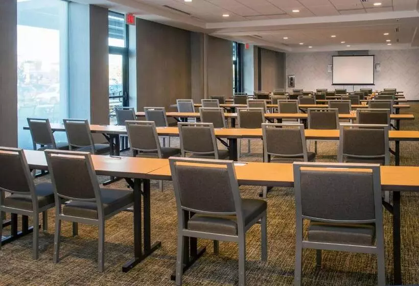 ホテル Springhill Suites By Marriott Gainesville Haymarket