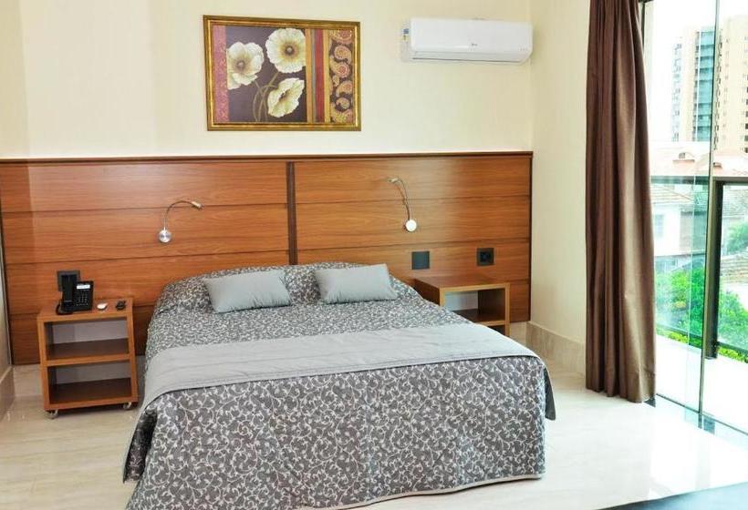 Hotel Tamareiras Prime