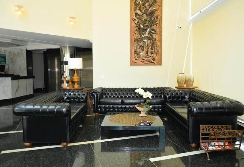 Hotel Tamareiras Prime