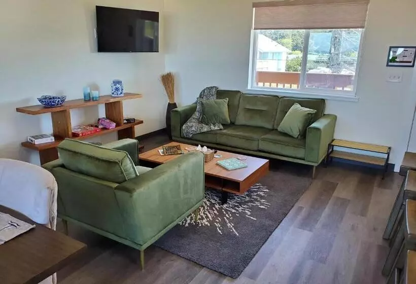 Moonstone Beach Motel