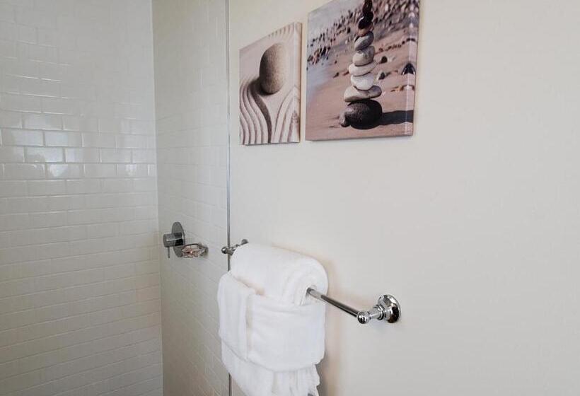 Moonstone Beach Motel