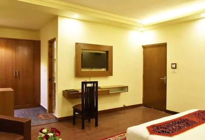 Whistling Pines Resorts And Spa