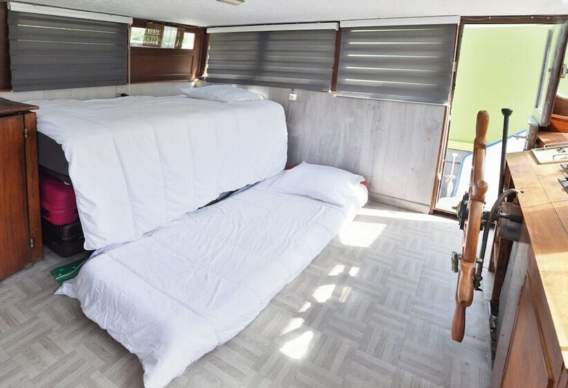 هتل Peniche Refuge Seine