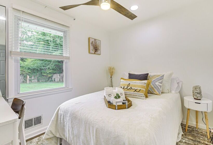 Fire Pit & Gazebo Luxe Severn Family Home!