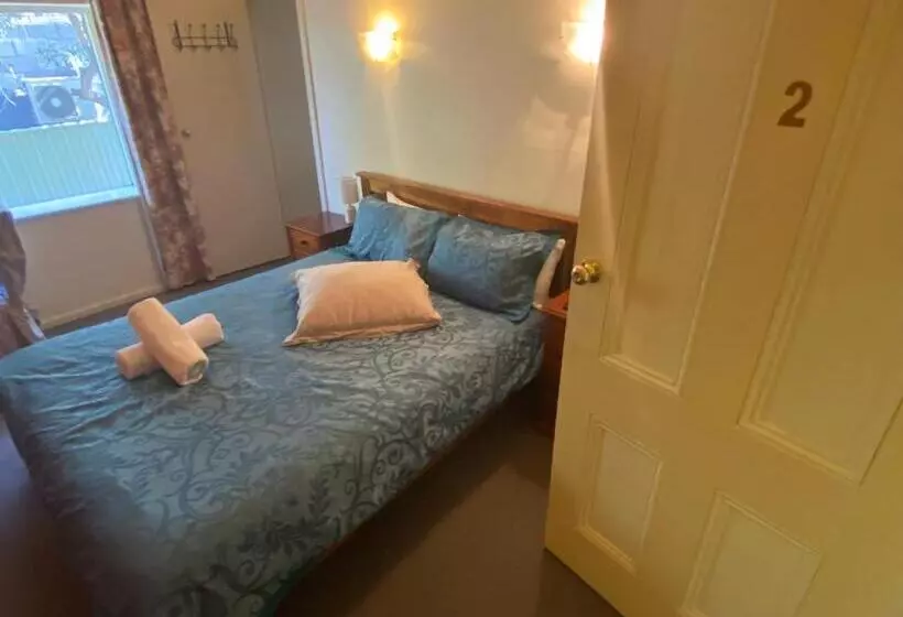 ペンション Ellstanmor Guesthouse Cooma