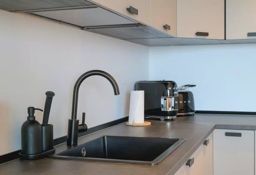 اقامتگاه Porta Del Mare Luxury Apartment