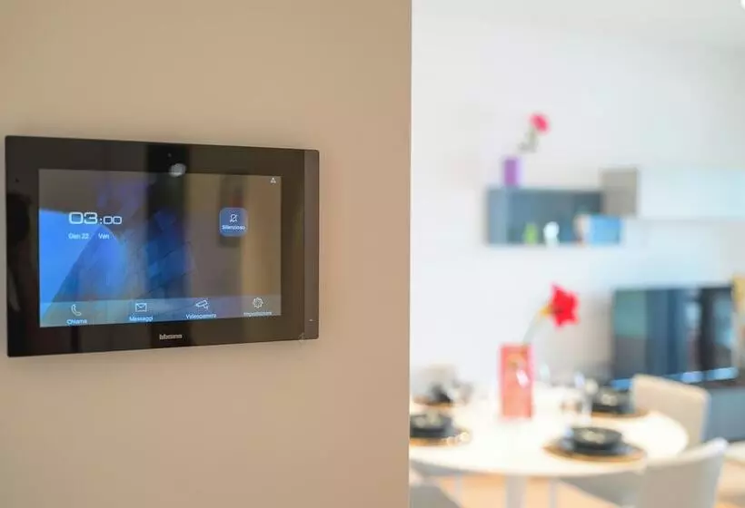 اقامتگاه Porta Del Mare Luxury Apartment