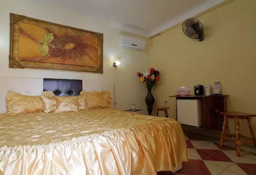 ベッドアンドブレックファースト Hostal Los Balcones