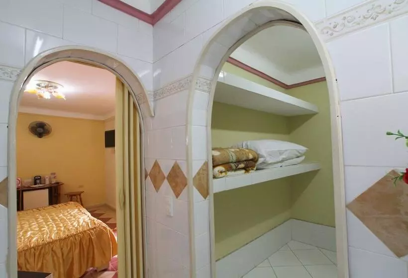 ベッドアンドブレックファースト Hostal Los Balcones