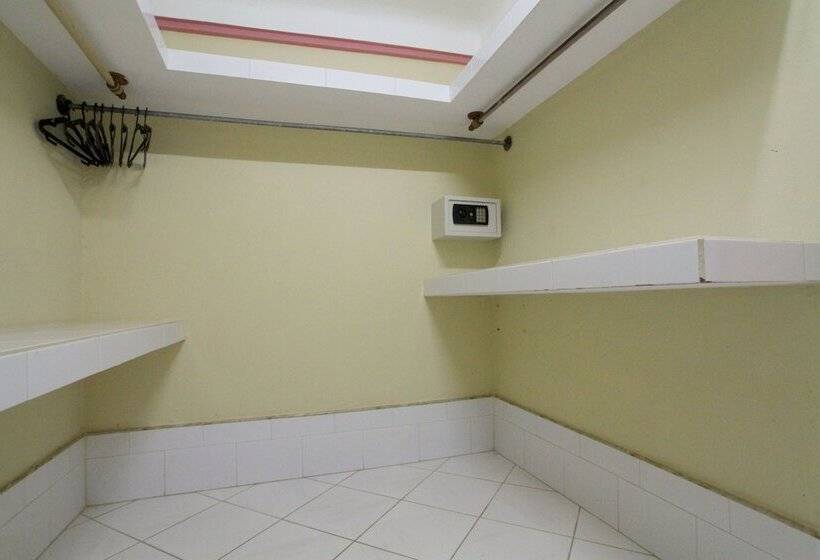 تختخواب و صبحانه Hostal Los Balcones