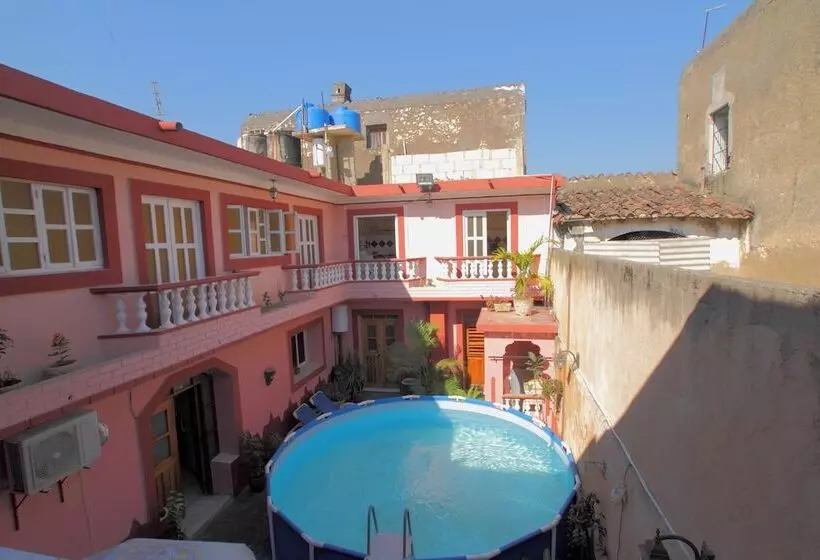 ベッドアンドブレックファースト Hostal Los Balcones