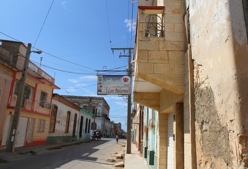 تختخواب و صبحانه Hostal Los Balcones