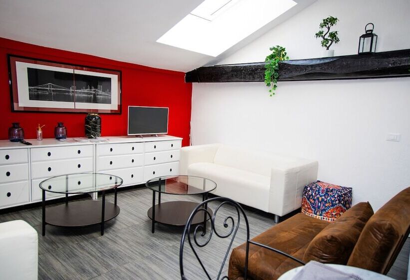 Hosting Dreams Attics Duomo