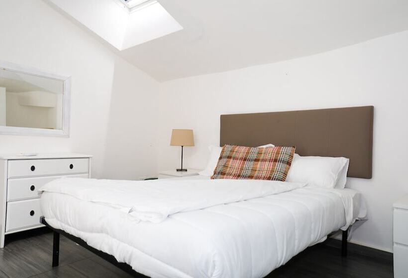 Hosting Dreams Attics Duomo