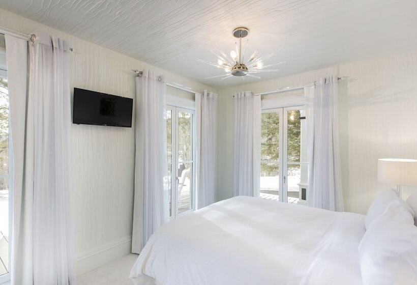 Otel The Roxbury At Stratton Falls